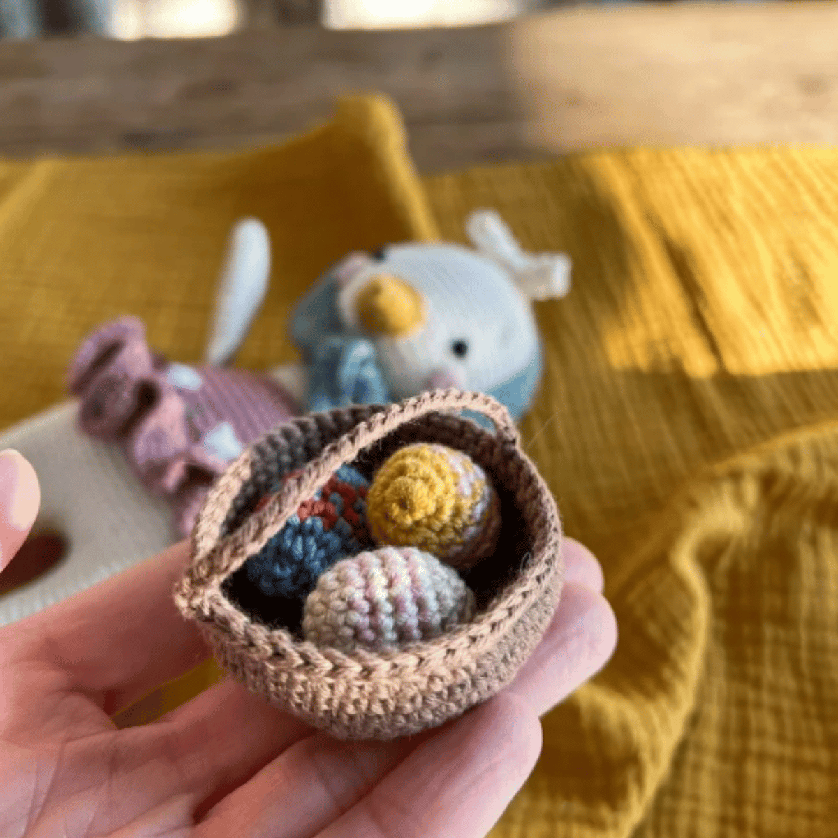 Cassie the Goose Amigurumi Crochet Pattern PDF – Cute Farm Animal Plush Design