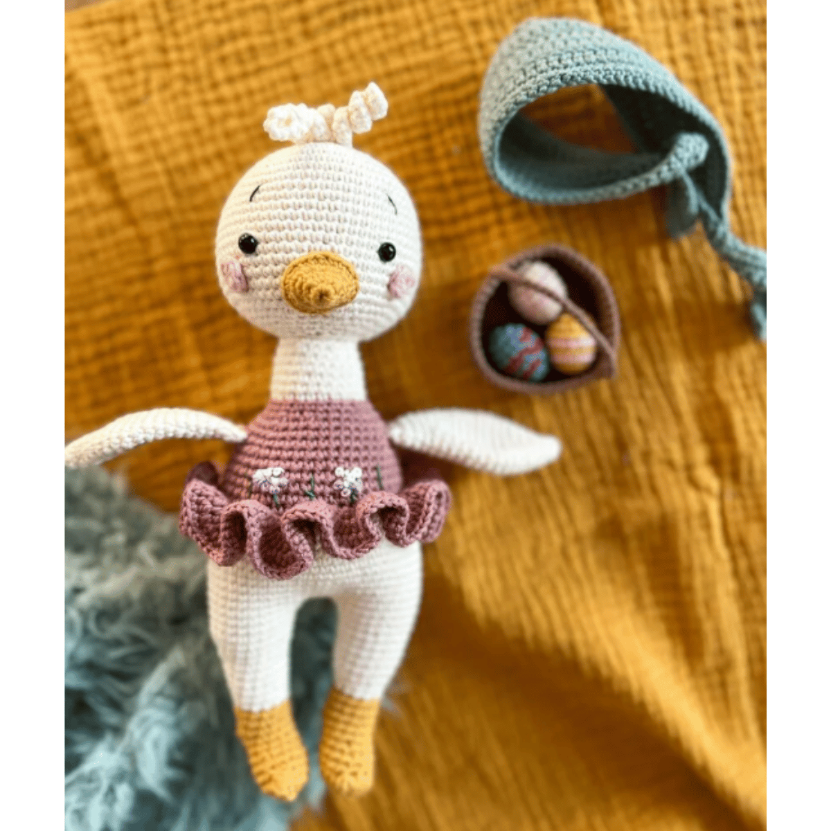 Cassie the Goose Amigurumi Crochet Pattern PDF – Cute Farm Animal Plush Design